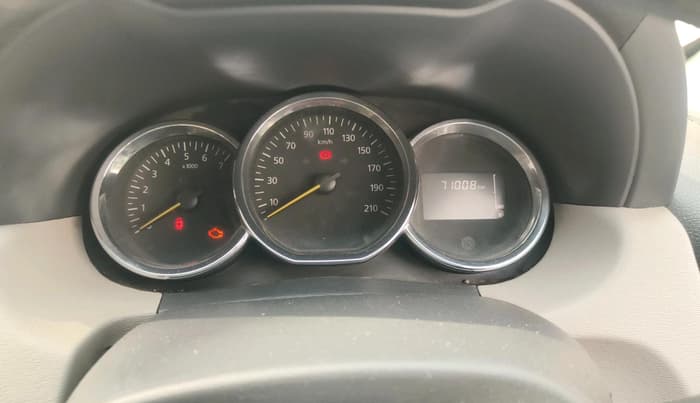 2015 Renault Duster 110 PS RXZ DIESEL, Diesel, Manual, 71,008 km, interior