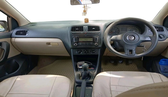 2012 Volkswagen Polo COMFORTLINE 1.2L PETROL, Petrol, Manual, 1,07,606 km, interior