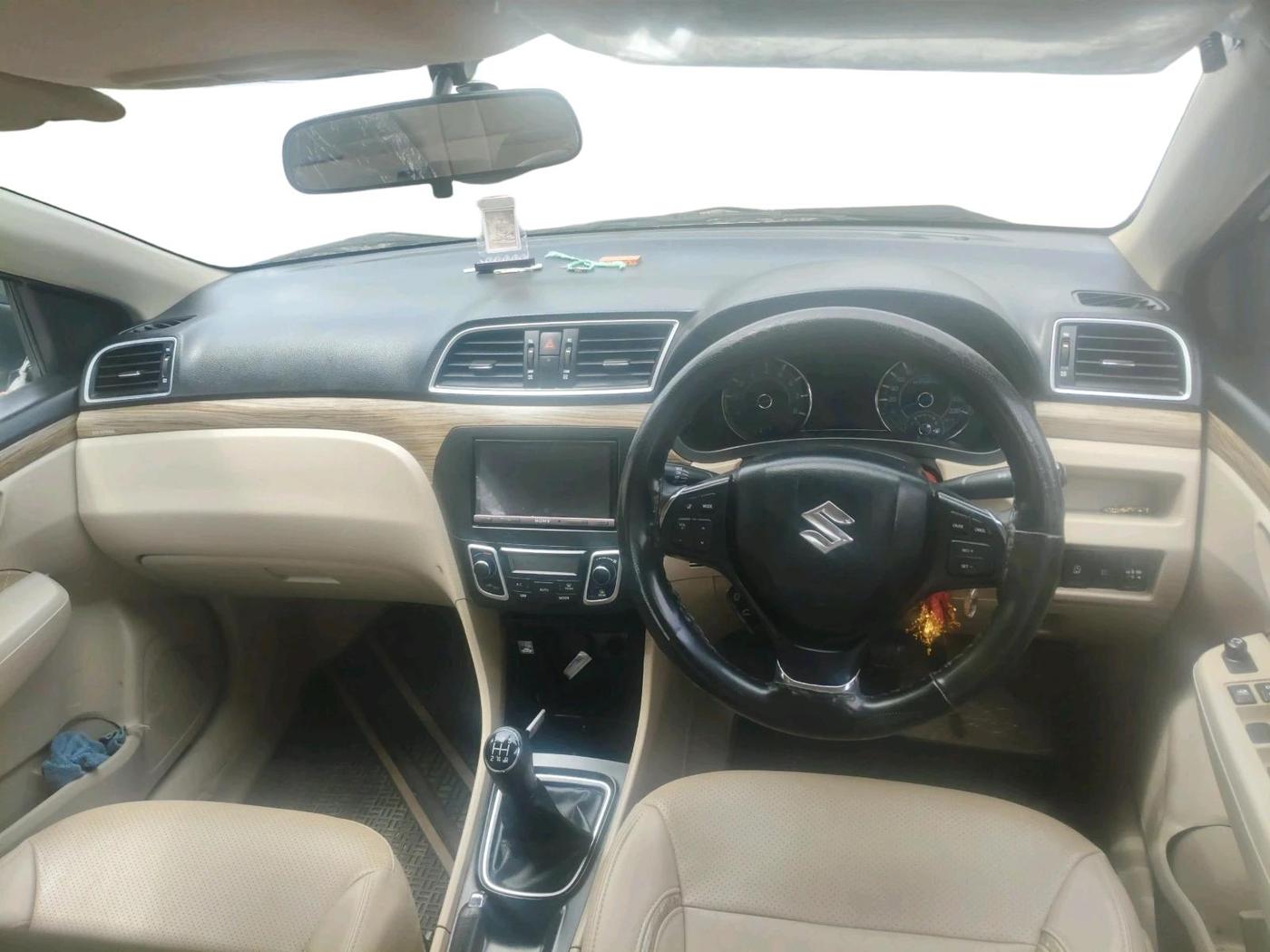 2019 Maruti Ciaz DELTA 1.5 SHVS MT PETROL, Petrol, Manual, 42,553 km, interior
