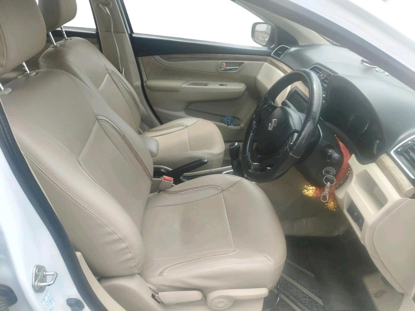 2019 Maruti Ciaz DELTA 1.5 SHVS MT PETROL, Petrol, Manual, 42,553 km, interior