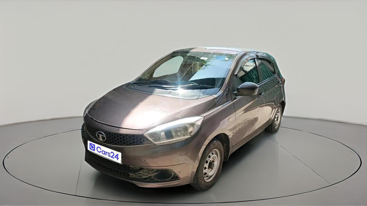 2018 Tata Tiago XE PETROL, Petrol, Manual, 1,22,777 km, exterior
