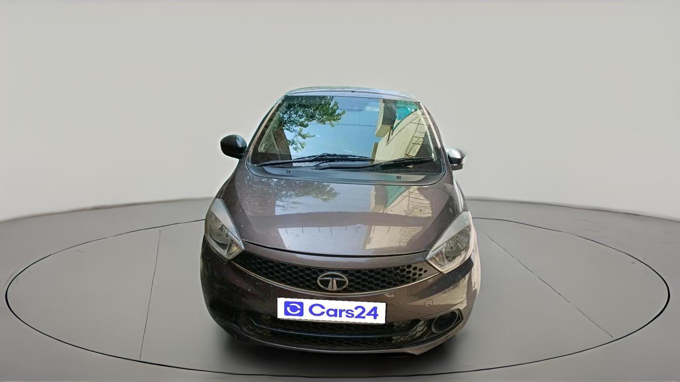 2018 Tata Tiago XE PETROL, Petrol, Manual, 1,22,777 km, exterior