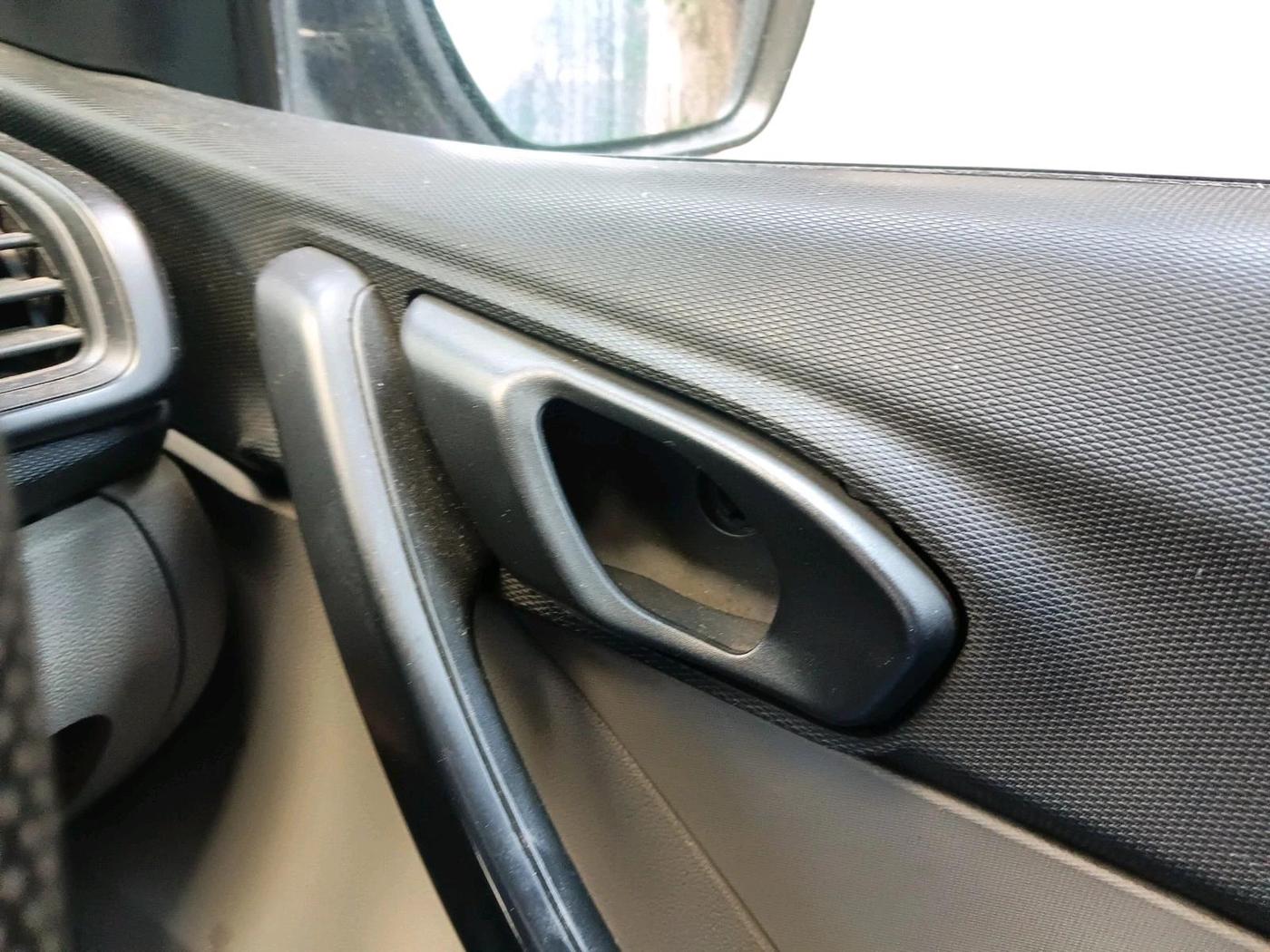 2018 Tata Tiago XE PETROL, Petrol, Manual, 1,22,777 km, interior