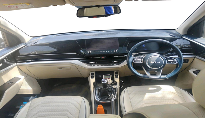 2022 KIA CARENS LUXURY PLUS 1.5 DIESEL 7 STR, Diesel, Manual, 1,17,400 km, interior
