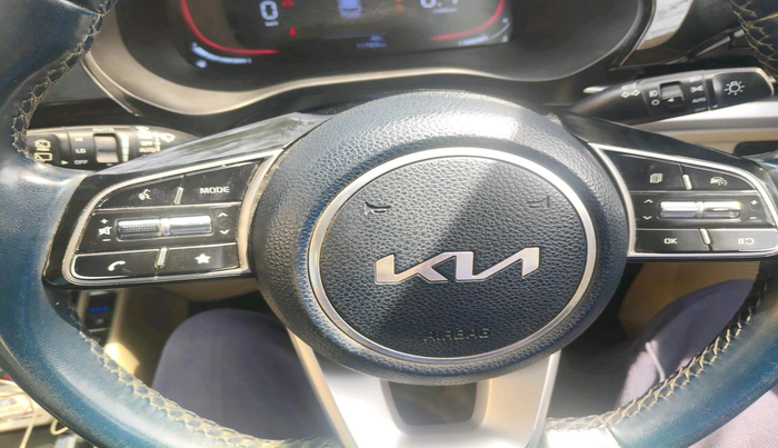 2022 KIA CARENS LUXURY PLUS 1.5 DIESEL 7 STR, Diesel, Manual, 1,17,400 km, interior
