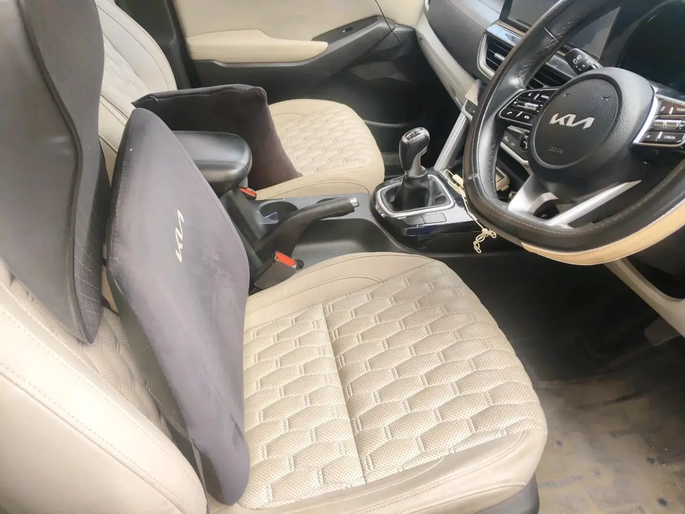 2022 KIA SELTOS HTX PETROL 1.5, Petrol, Manual, 65,900 km, interior