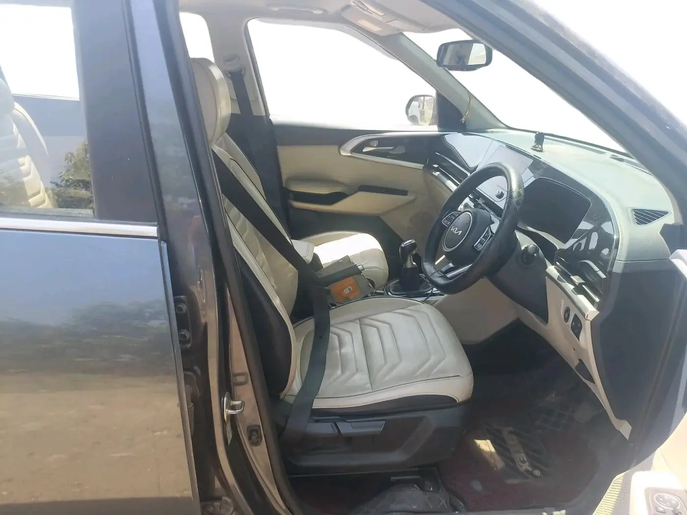 2022 KIA CARENS LUXURY PLUS 1.5 DIESEL 7 STR, Diesel, Manual, 78,407 km, interior