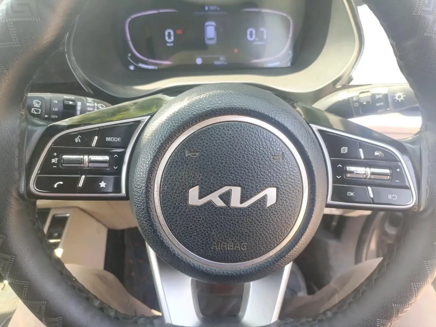 2022 KIA CARENS LUXURY PLUS 1.5 DIESEL 7 STR, Diesel, Manual, 78,407 km, interior
