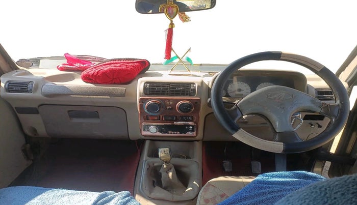 2011 Mahindra Bolero SLX BS-III, Diesel, Manual, 2,50,000 km, interior