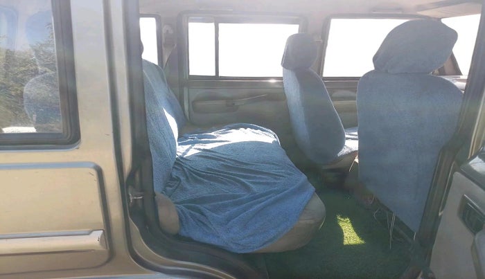 2011 Mahindra Bolero SLX BS-III, Diesel, Manual, 2,50,000 km, interior