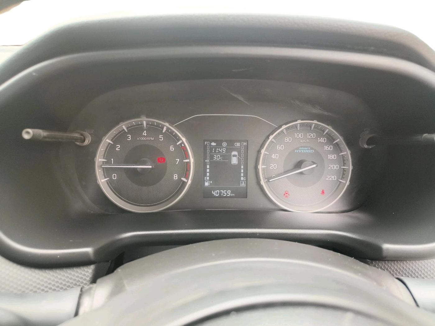 2022 Maruti BREZZA VXI SMART HYBRID, Petrol, Manual, 40,759 km, interior