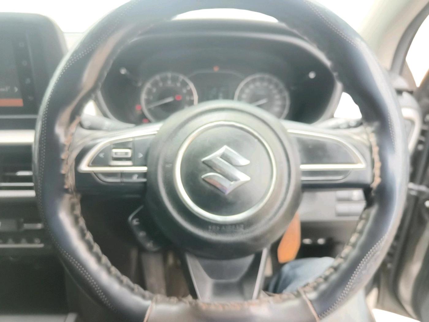 2022 Maruti BREZZA VXI SMART HYBRID, Petrol, Manual, 40,759 km, interior