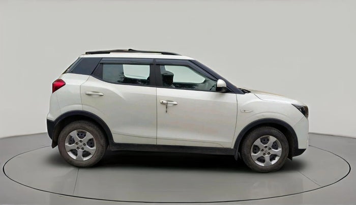 2023 Mahindra XUV300 W6 1.2 PETROL, Petrol, Manual, 24,040 km, exterior