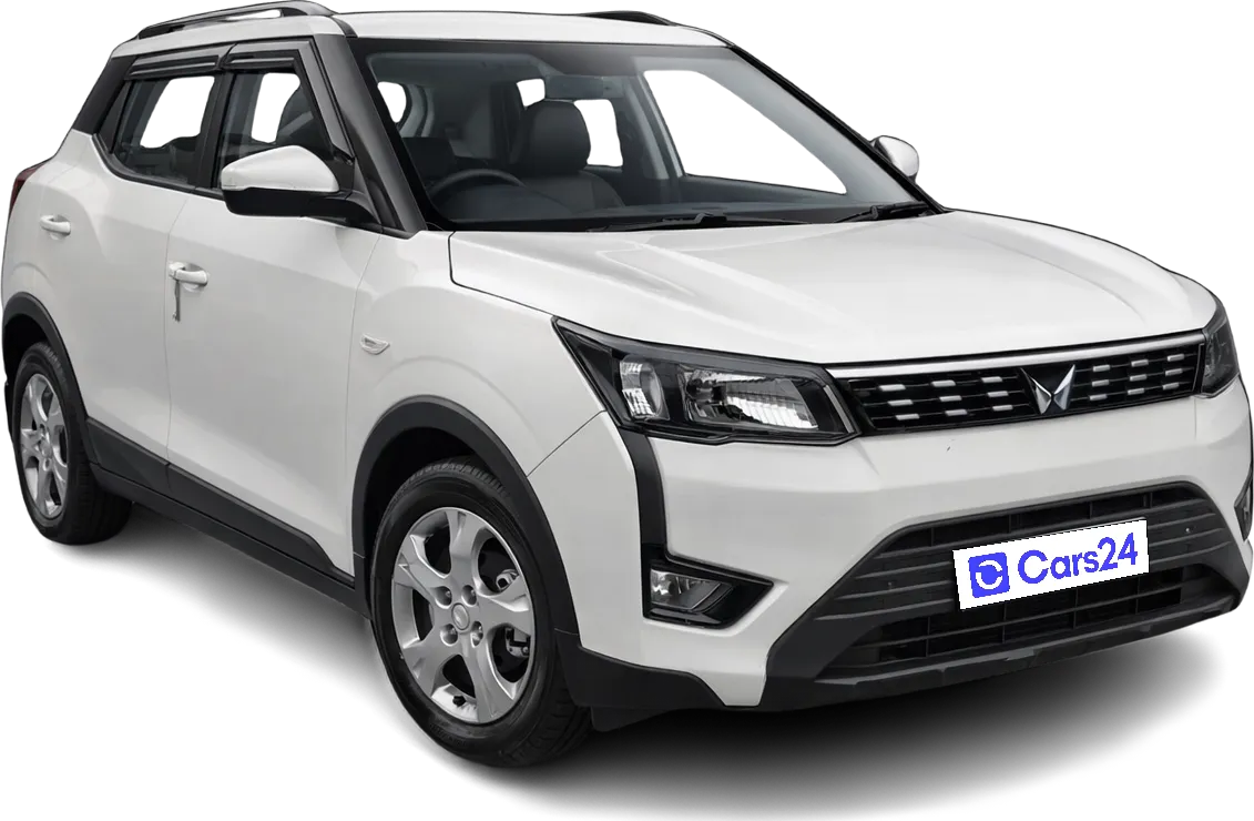 2023 Mahindra XUV300 - SUV - Petrol - Manual - ₹6.42 lakh