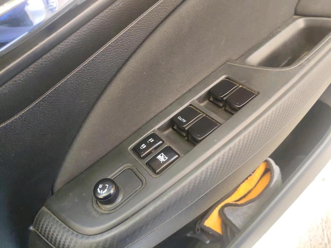 2022 Maruti Swift VXI, Petrol, Manual, 80,897 km, interior
