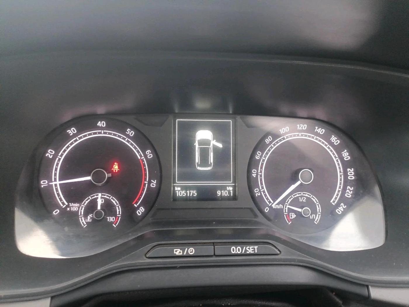 2022 Skoda KUSHAQ AMBITION 1.0L TSI MT, Petrol, Manual, 1,05,175 km, interior