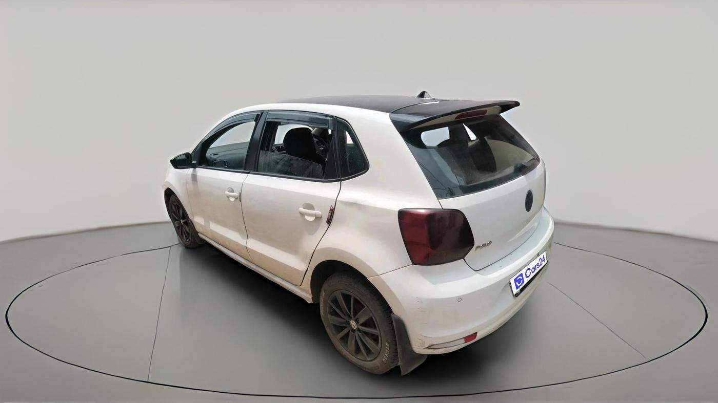 2016 Volkswagen Polo HIGHLINE1.2L, Petrol, Manual, 80,658 km, exterior