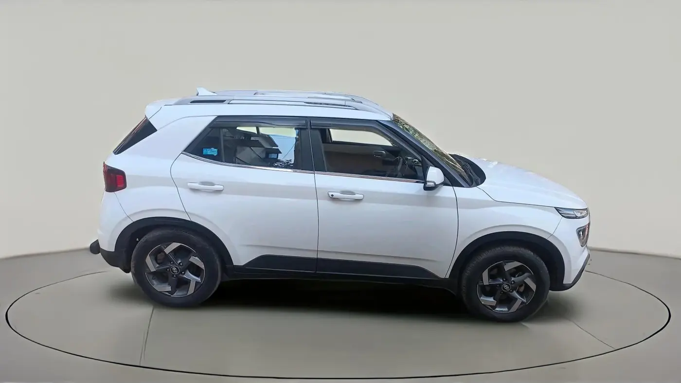 2020 Hyundai VENUE SX 1.5 CRDI, Diesel, Manual, 53,886 km, exterior