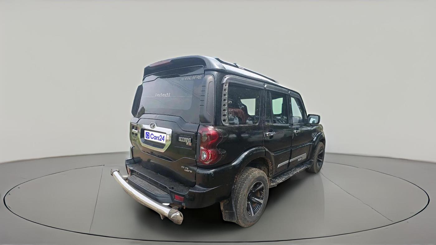 2012 Mahindra Scorpio LX, Diesel, Manual, 92,733 km, exterior