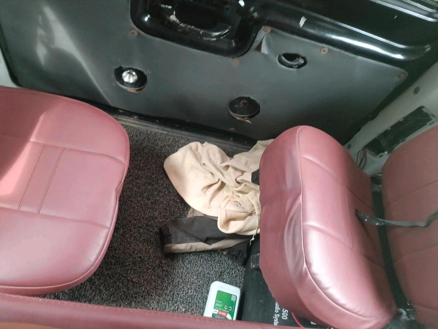 2012 Mahindra Scorpio LX, Diesel, Manual, 92,733 km, interior