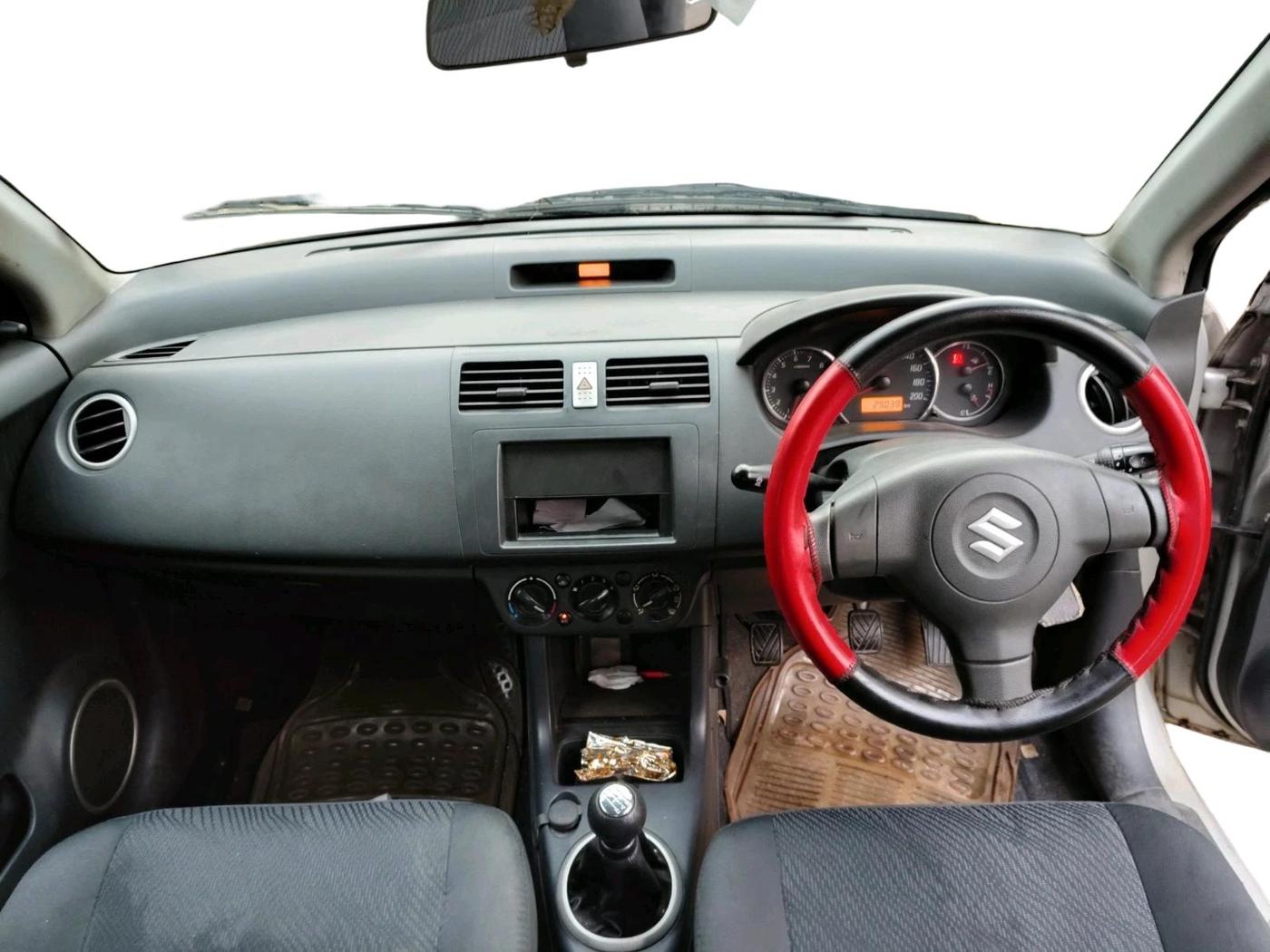 2011 Maruti Swift VXI, Petrol, Manual, 29,039 km, interior