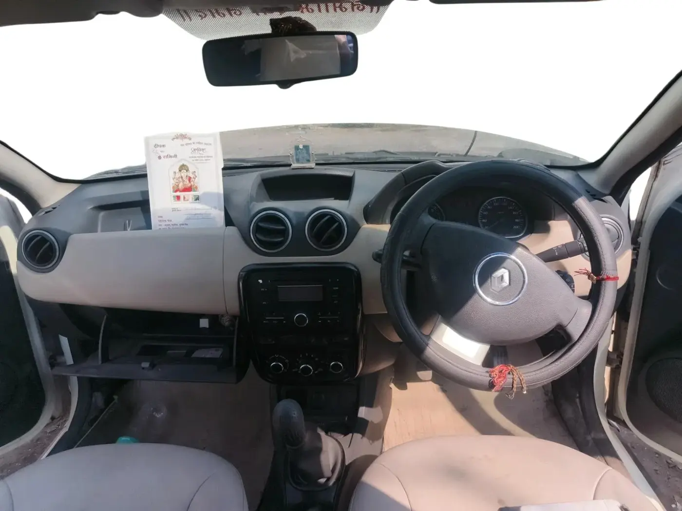 2014 Renault Duster 85 PS RXL DIESEL, Diesel, Manual, 1,38,001 km, interior