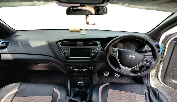 2019 Hyundai i20 Active 1.2 S, Petrol, Manual, 45,054 km, interior