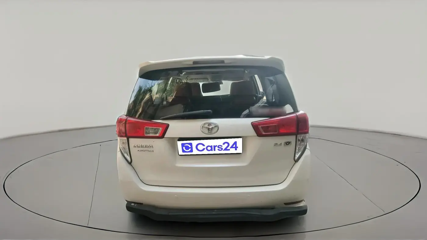 2019 Toyota Innova Crysta 2.4 VX 8 STR, Diesel, Manual, 2,61,978 km, exterior