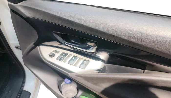 2019 Toyota Innova Crysta 2.4 VX 8 STR, Diesel, Manual, 2,61,978 km, interior