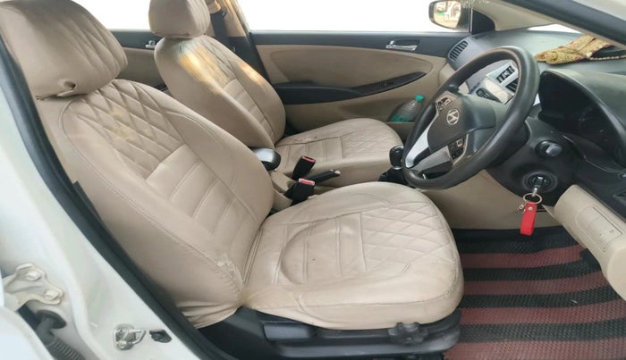 2014 Hyundai Verna FLUIDIC 1.6 CRDI SX, Diesel, Manual, 66,827 km, interior