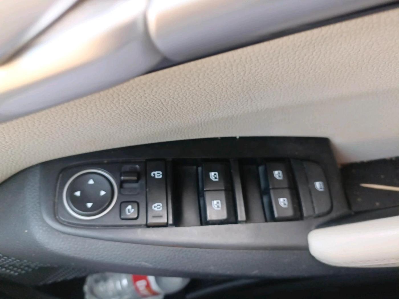 2023 KIA SELTOS HTX PETROL 1.5, Petrol, Manual, 63,000 km, interior