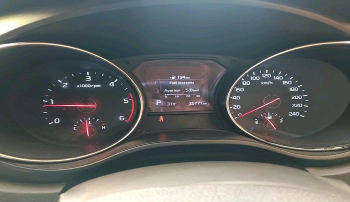 2021 KIA CARNIVAL PREMIUM 2.2 8 STR, Diesel, Automatic, 25,771 km, interior