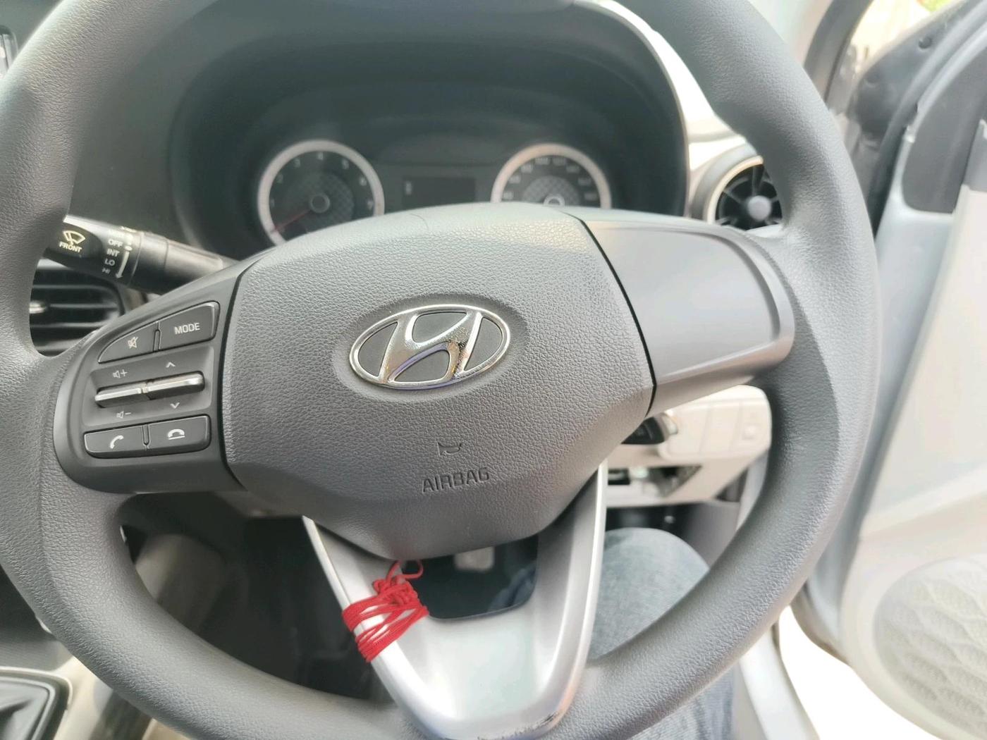 2020 Hyundai GRAND I10 NIOS MAGNA 1.2 KAPPA VTVT, Petrol, Manual, 19,942 km, interior