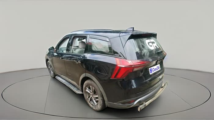 2024 Mahindra XUV700 AX 5 P MT 7 STR, Petrol, Manual, 56,430 km, exterior