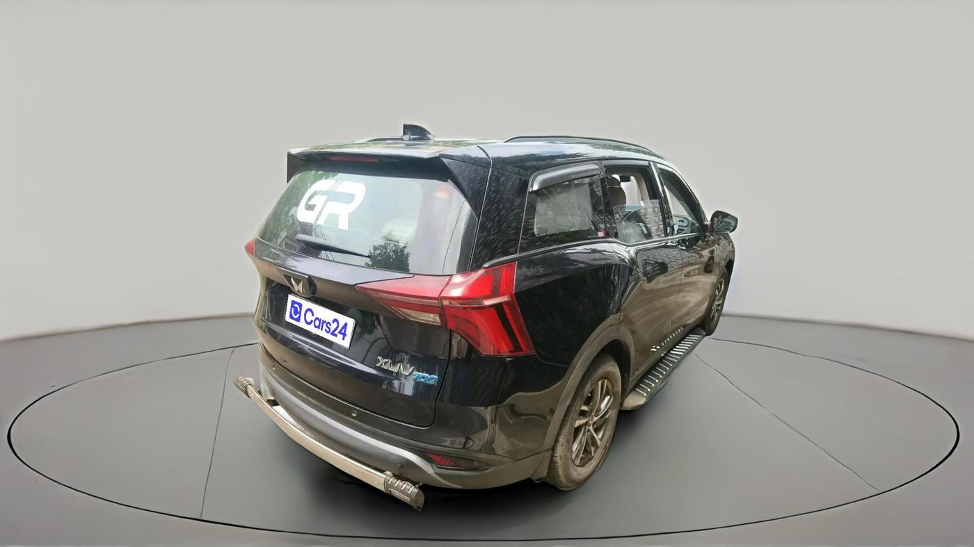 2024 Mahindra XUV700 AX 5 P MT 7 STR, Petrol, Manual, 56,430 km, exterior