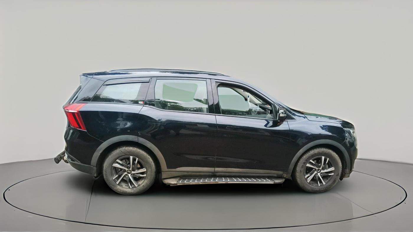 2024 Mahindra XUV700 AX 5 P MT 7 STR, Petrol, Manual, 56,430 km, exterior