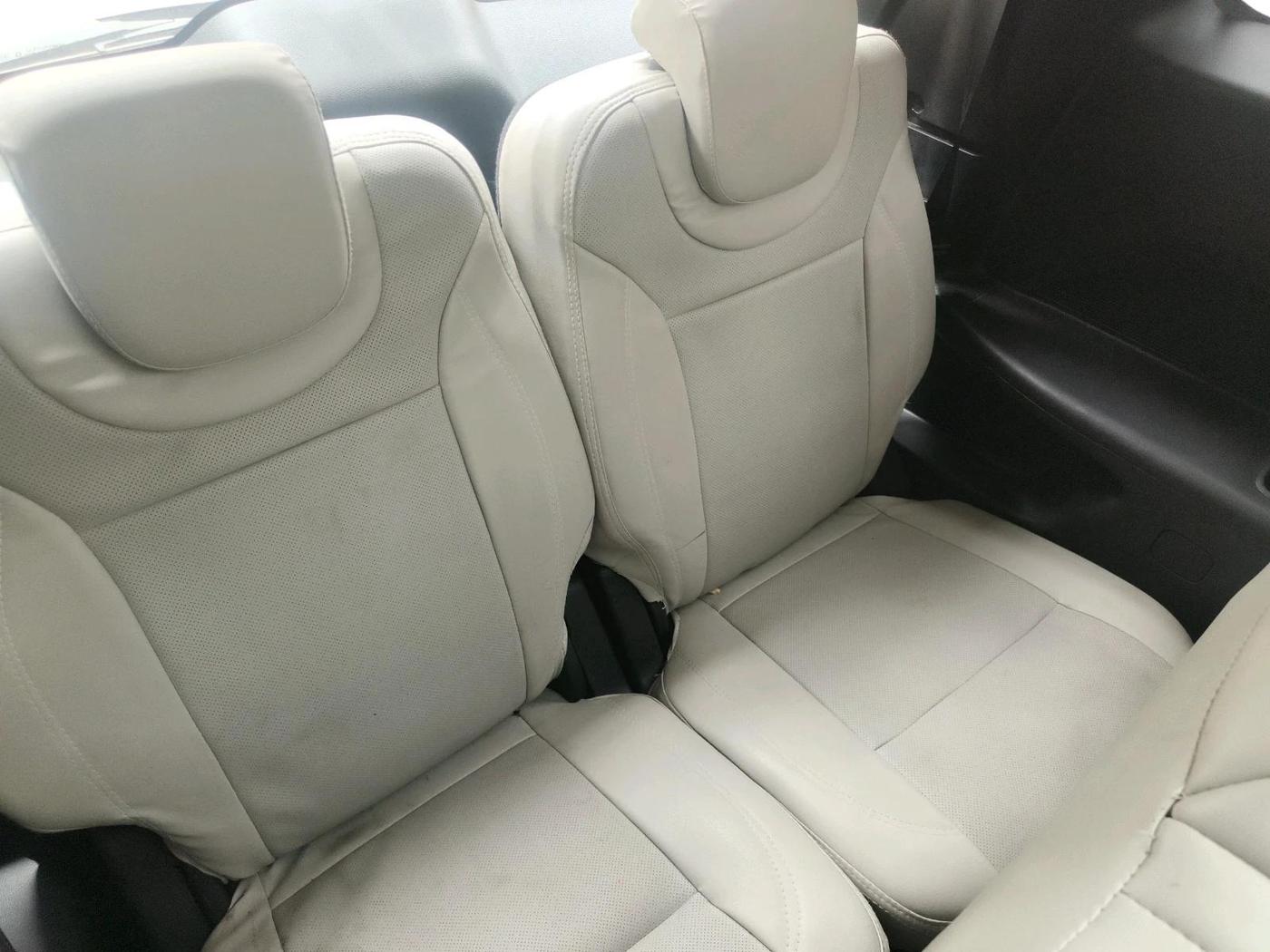 2024 Mahindra XUV700 AX 5 P MT 7 STR, Petrol, Manual, 56,430 km, interior