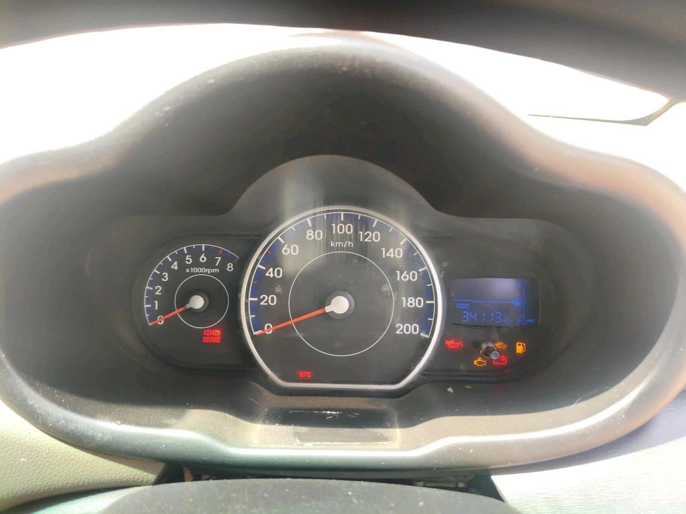 2011 Hyundai i10 MAGNA 1.1, Petrol, Manual, 34,113 km, interior