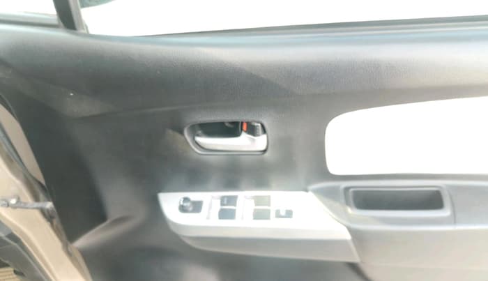 2013 Maruti Wagon R 1.0 VXI, Petrol, Manual, 40,359 km, interior
