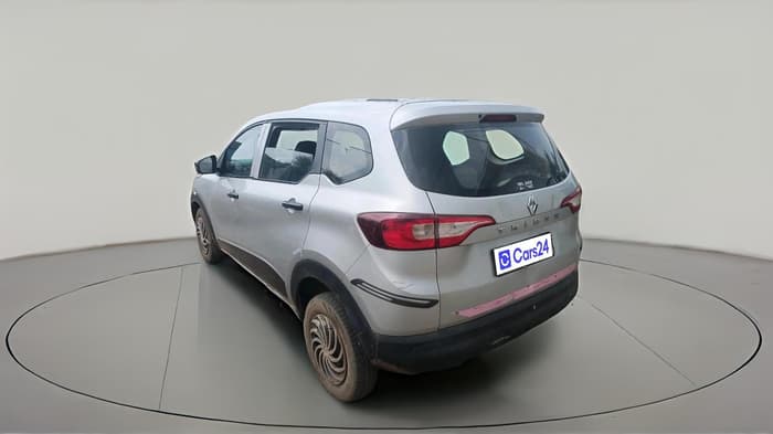 2021 Renault TRIBER RXE MT, Petrol, Manual, 94,935 km, exterior