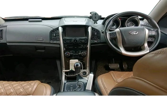 2019 Mahindra XUV500 W11 AT, Diesel, Automatic, 60,500 km, interior