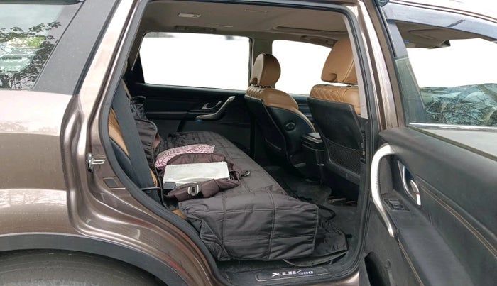 2019 Mahindra XUV500 W11 AT, Diesel, Automatic, 60,500 km, interior
