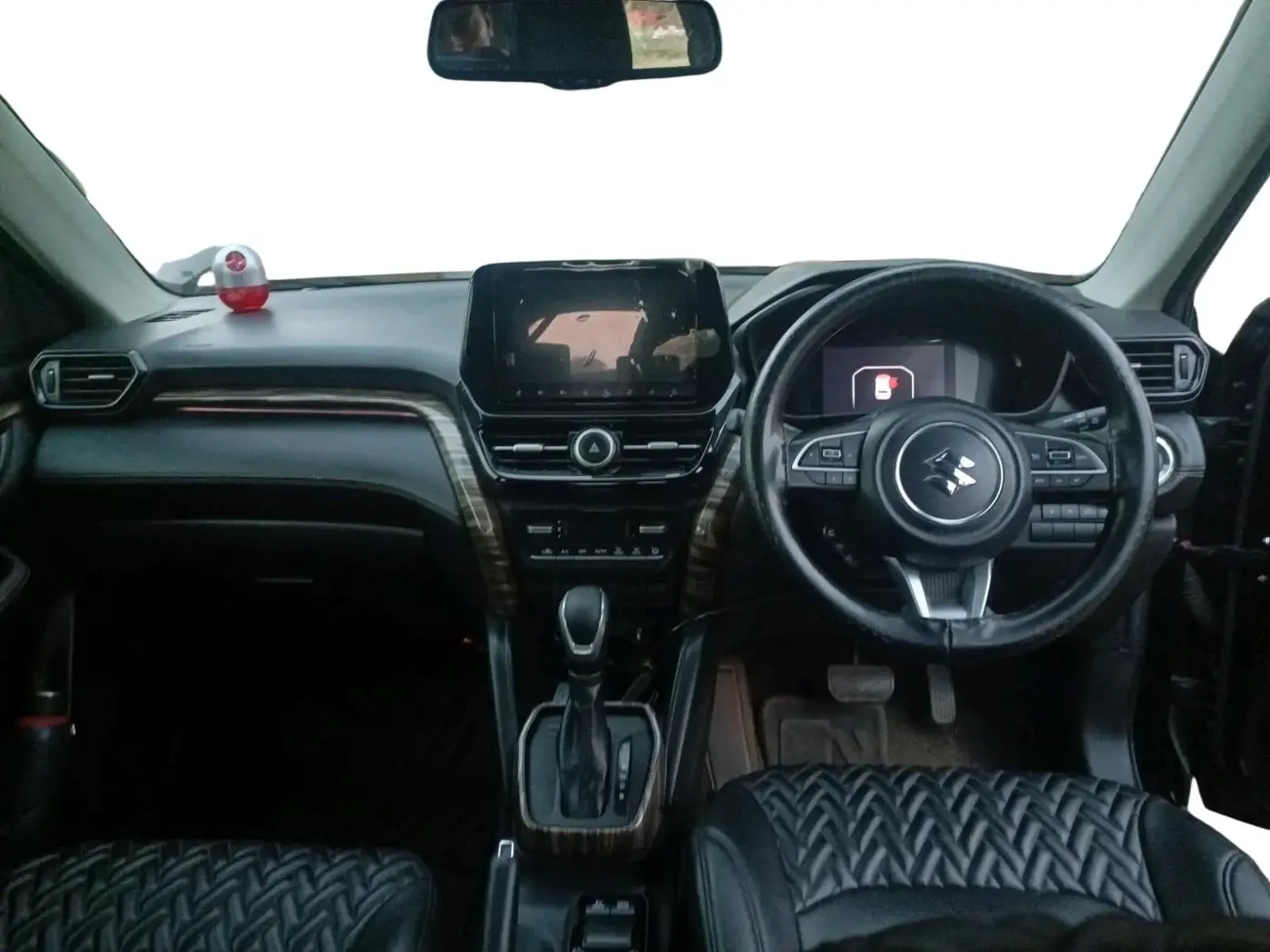 2024 Maruti Grand Vitara ZETA PLUS  HYBRID ECVT, Hybrid, Automatic, 38,495 km, interior