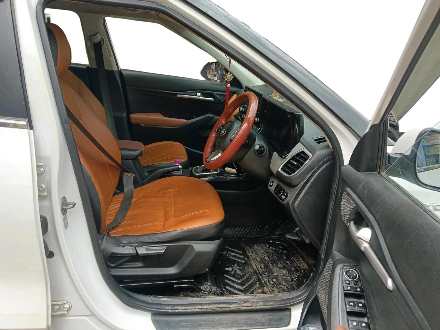 2019 KIA SELTOS HTK PLUS AT 1.5 DIESEL, Diesel, Automatic, 1,88,855 km, interior