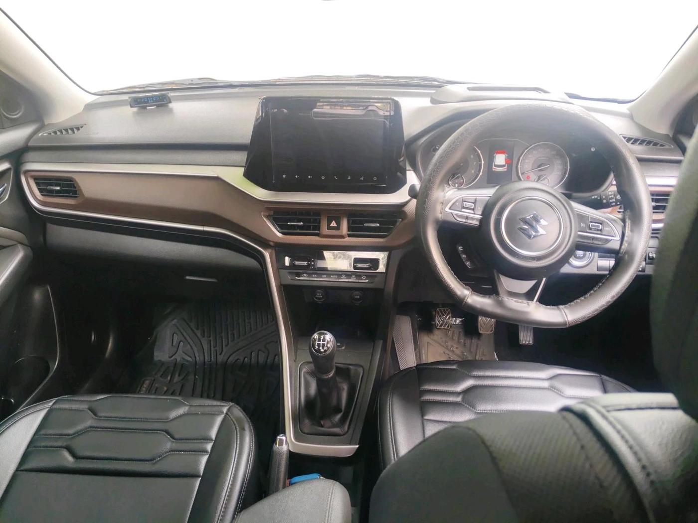 2023 Maruti BREZZA ZXI + SMART HYBRID, Petrol, Manual, 25,464 km, interior