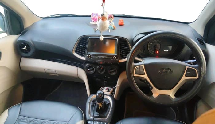 2022 Hyundai NEW SANTRO SPORTZ MT, Petrol, Manual, 31,079 km, interior
