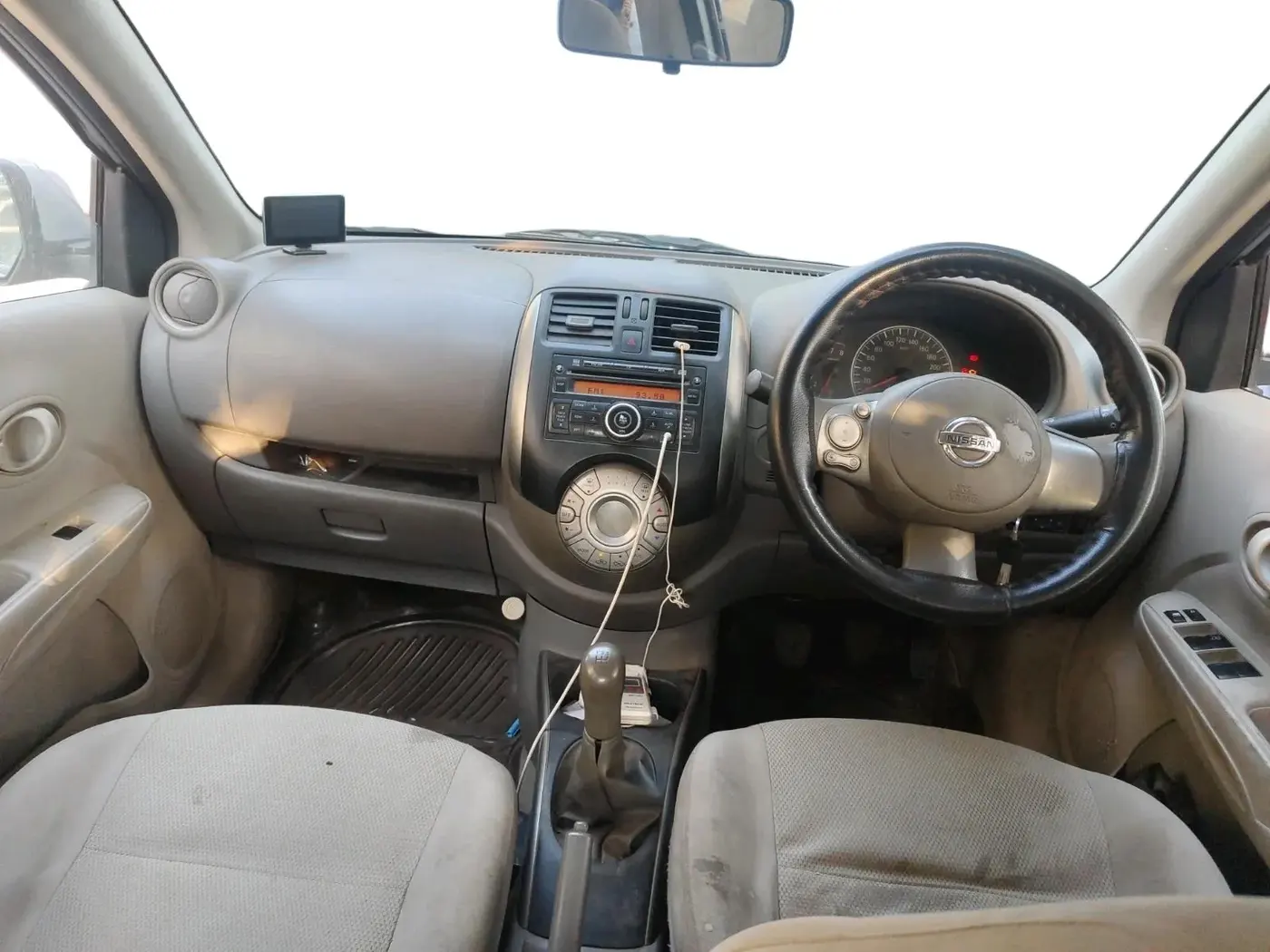 2012 Nissan Sunny XL, CNG, Manual, 62,142 km, interior