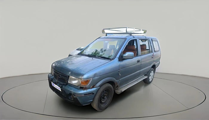 2008 Chevrolet Tavera NEO LS B3 10 STR BS III, Diesel, Manual, 3,27,316 km, exterior