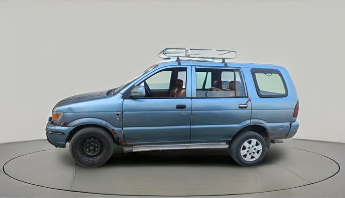 2008 Chevrolet Tavera NEO LS B3 10 STR BS III, Diesel, Manual, 3,27,316 km, exterior