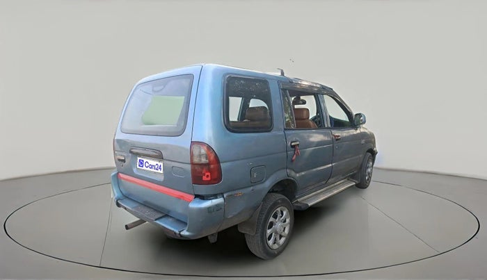 2008 Chevrolet Tavera NEO LS B3 10 STR BS III, Diesel, Manual, 3,27,316 km, exterior